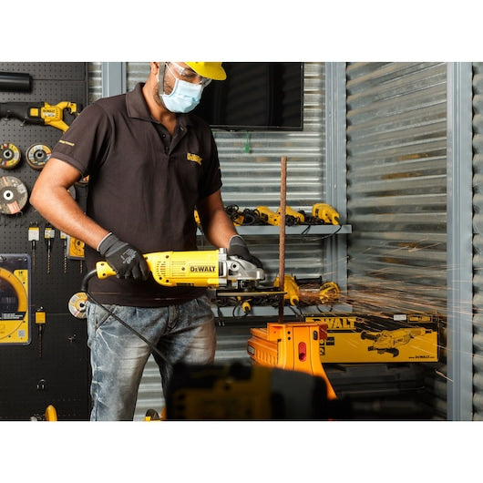 Dewalt DWE492-QS კუთხლივ სახეხი ხელსაწყო 230mm 2200W