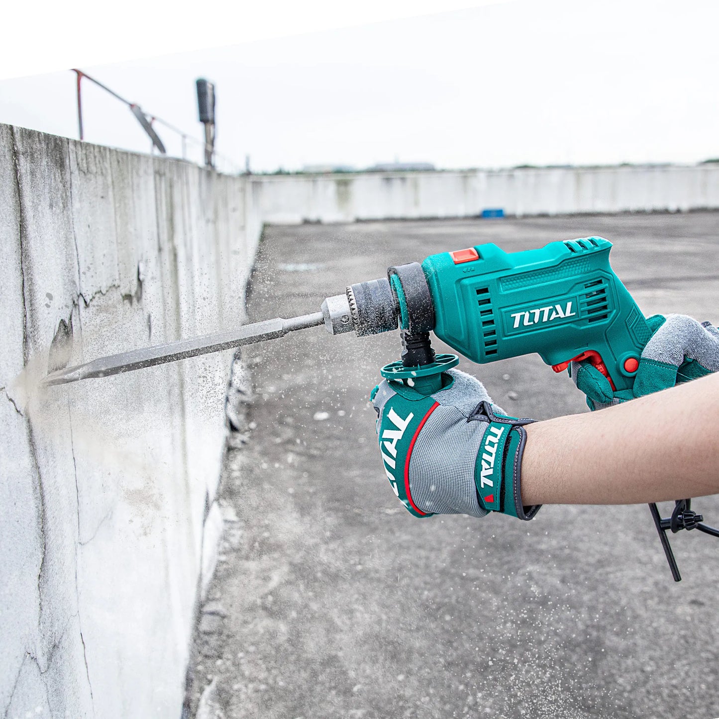 ელ. დარტყმითი ბურღი TOTAL TG1061356