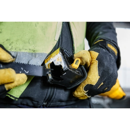 Dewalt DWE305PK-QS ელ. ხერხი 1100W