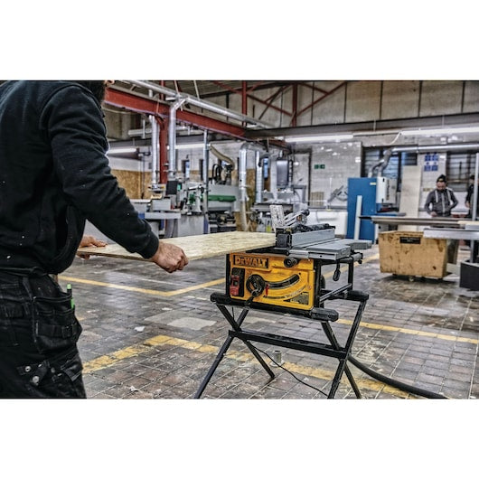 Dewalt - DWE7492-QS ცირკული ხერხი მაგიდით 250mm 2000W